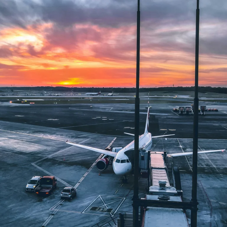 mika-baumeister-DHlZenOMjJI-unsplash-crop
